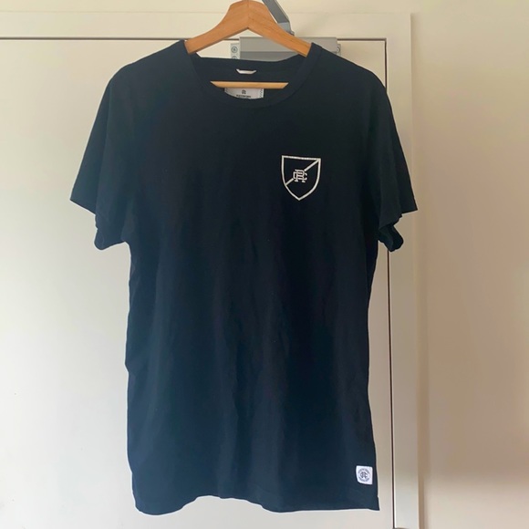 Reigning Champ - Picture 1 of 2